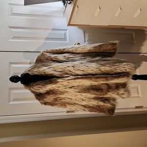 Donna Salyers Fabulous Furs Coat Size L Faux Fur